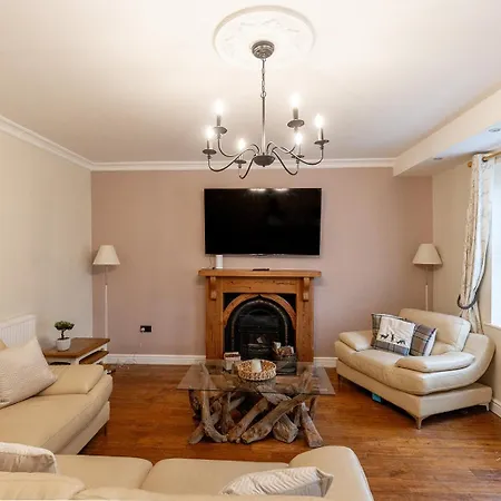 Eastcote Farm - Spacious 5-bed With Views, Garden & Playroom Ferienhaus Silloth