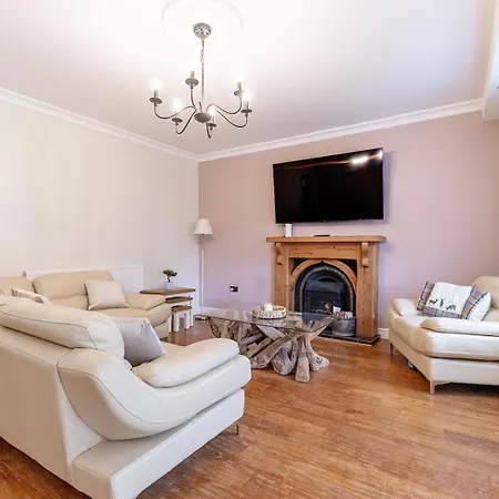 Eastcote Farm - Spacious 5-bed With Views, Garden & Playroom Ferienhaus Silloth